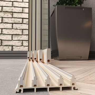 5 railsysteem creme met helder glas van 4000 tot 5000 mm breed met totale hoogte van 1970 mm tot 2700 mm