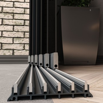 6 railsysteem antraciet met getint glas van 5000 tot 6000 mm breed met totale hoogte van 1970 mm tot 2700 mm