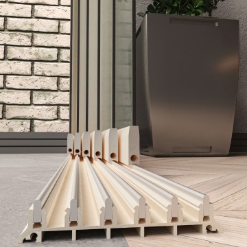 6 railsysteem creme met helder glas van 5000 tot 6000 mm breed met totale hoogte van 1970 mm tot 2700 mm