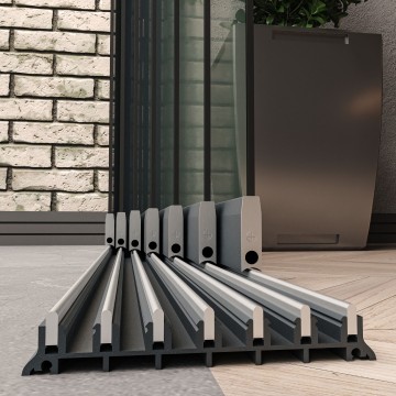 7 railsysteem antraciet met helder glas van 6000 tot 7000 mm breed met totale hoogte van 1970 mm tot 2700 mm