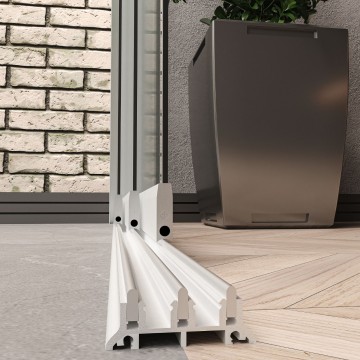 3 railsysteem wit met helder glas van 2000 tot 3000 mm breed met totale hoogte van 1970 mm tot 2700 mm