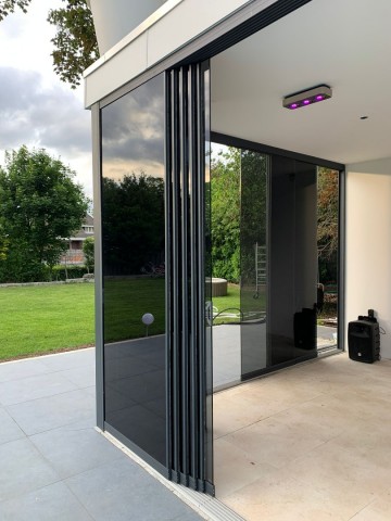 Getint Glazen Schuifwanden Inclusief Montage